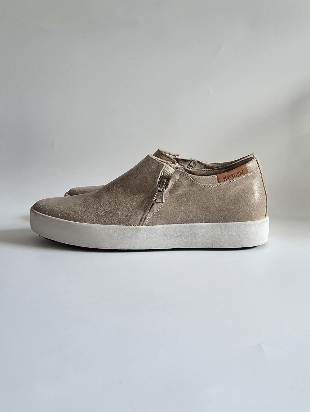 Blackstone Women's Slip On Beige Leather Shoe Size 39